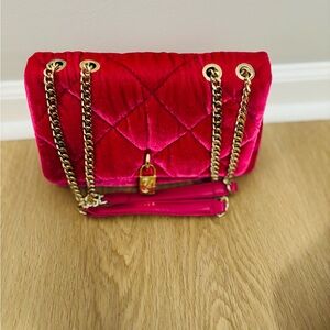 Steven Madden velvet Luxurious Pink Quilted Chain Bag